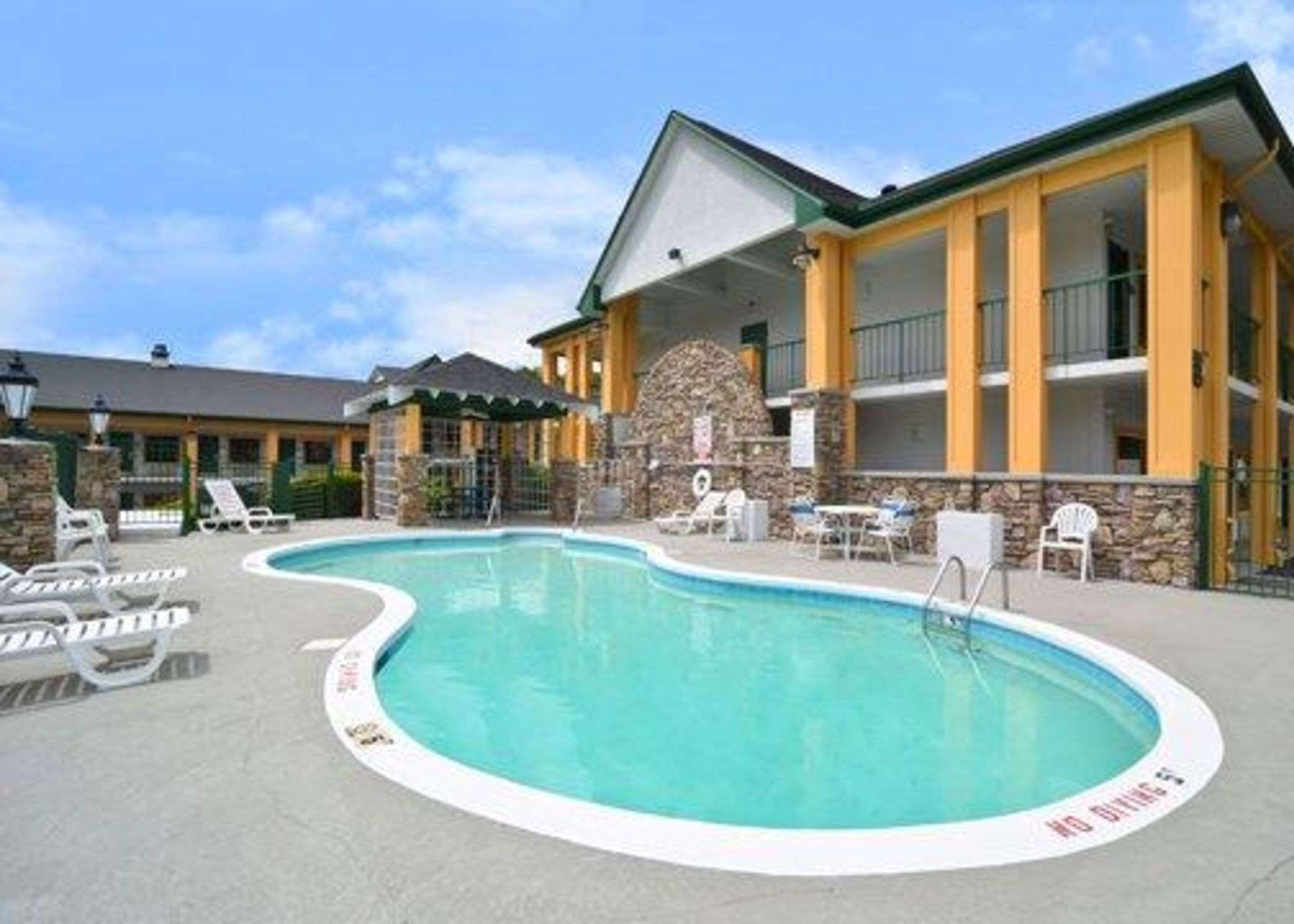 Quality Inn & Suites Biltmore East Asheville Dış mekan fotoğraf