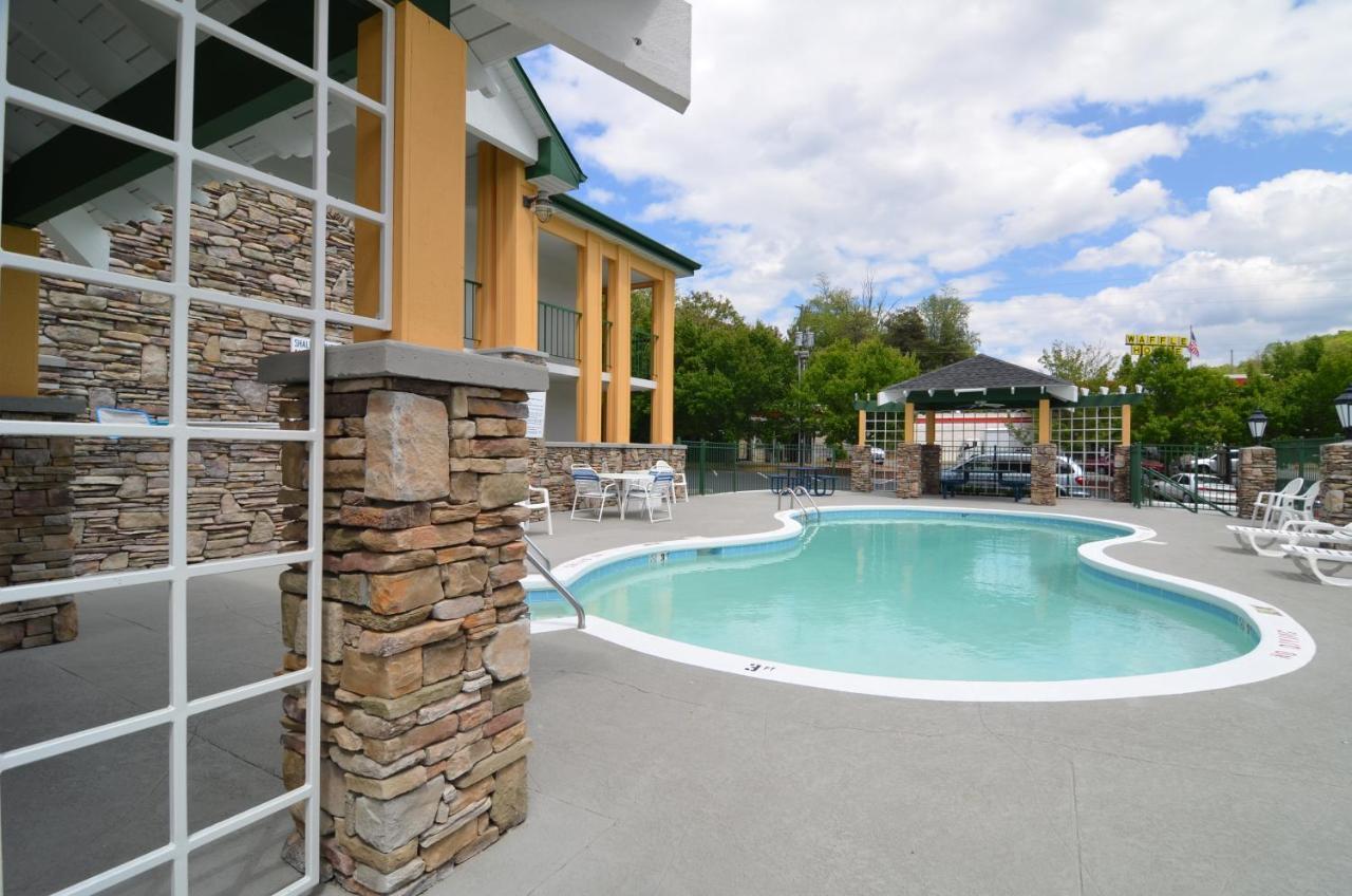 Quality Inn & Suites Biltmore East Asheville Dış mekan fotoğraf