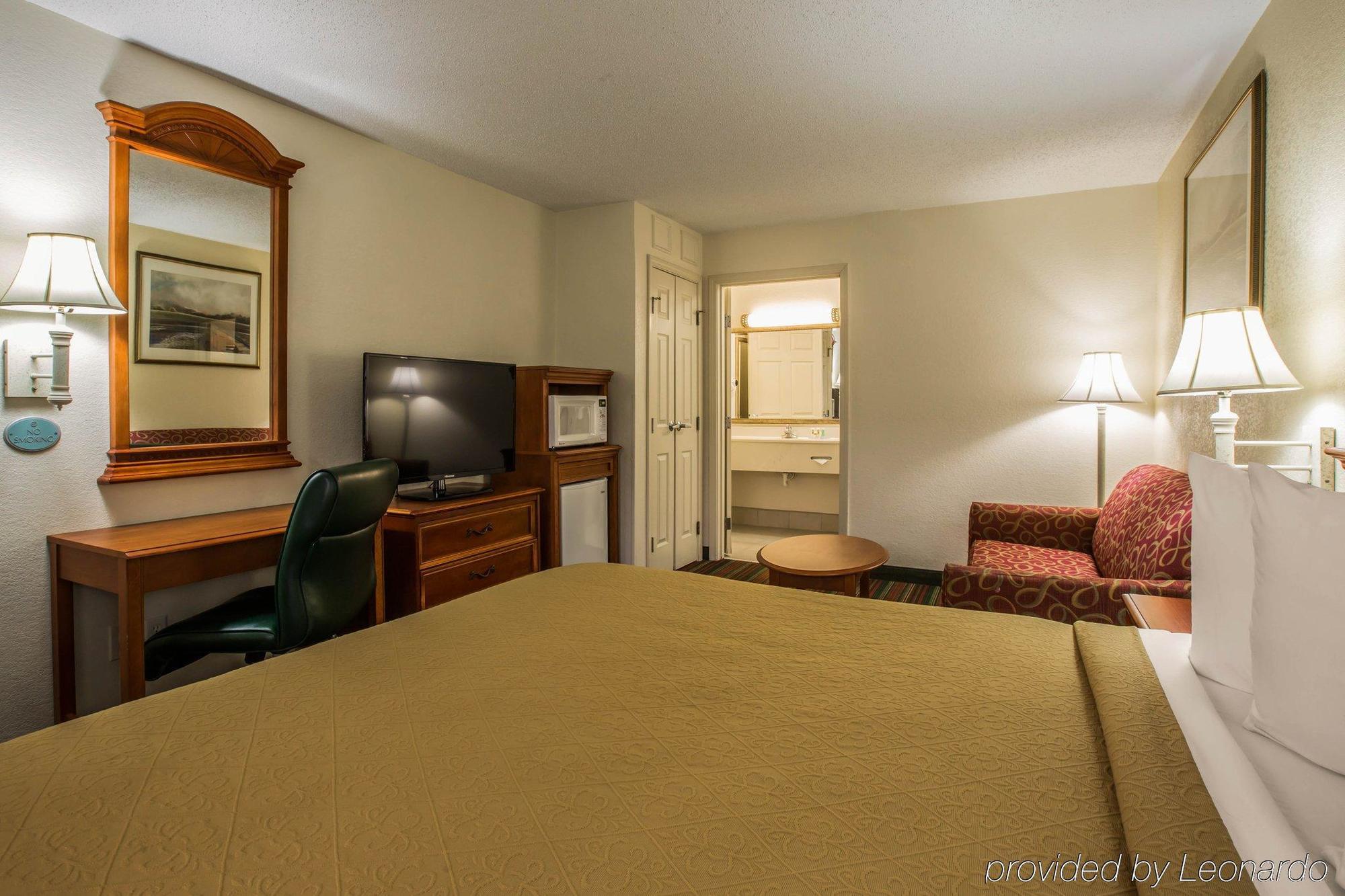 Quality Inn & Suites Biltmore East Asheville Dış mekan fotoğraf